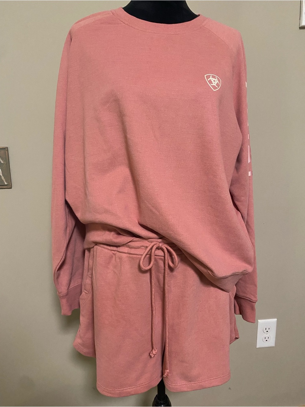 Ariat Women's Blushing Crewneck Sweatshirt and Matching Short - XXL